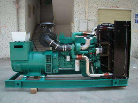 浩口原种场1100kw康明斯柴油发电机组图片 浩口原种场1100kw康明斯柴油发电机组图片